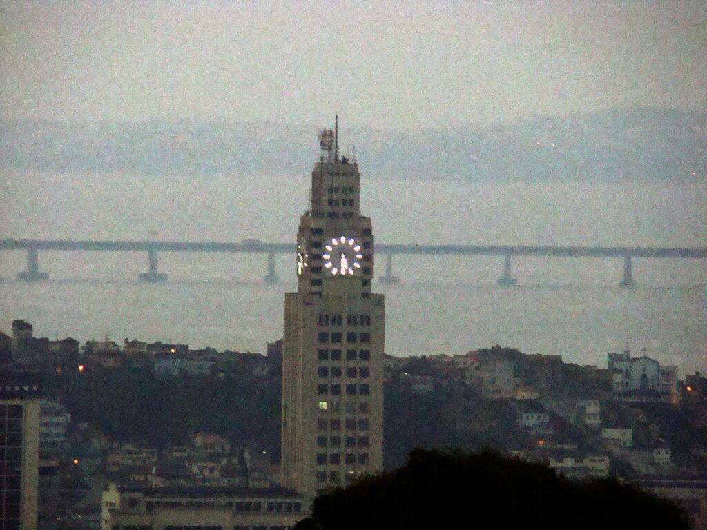 Central do Brasil Clock